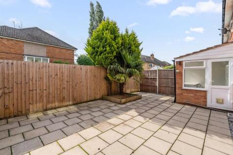 3 Milton Close_10.jpg