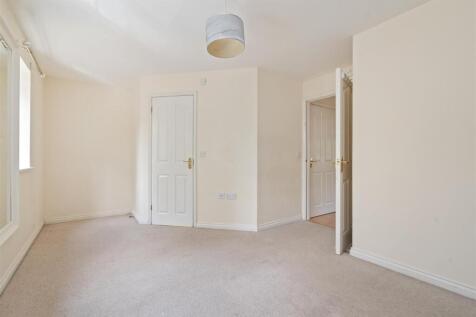 21, Priory Gardens Hall Green_8.jpg