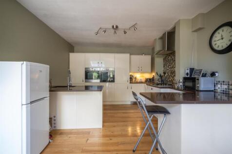 171 Ulverley Green Road, Olton, B92 8AA DMS3013_11
