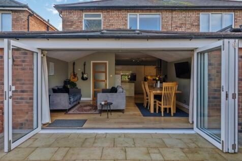 171 Ulverley Green Road, Olton, B92 8AA DMS3013_22