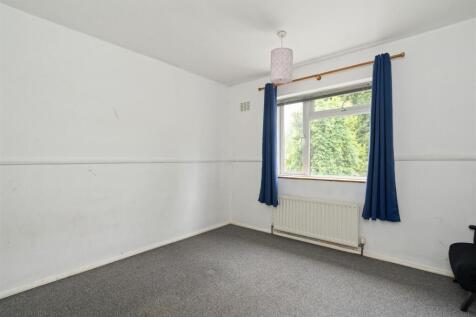 149 Hobs Moat Road_11.jpg