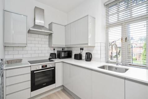 7 Catherines Close-10_lo.jpg
