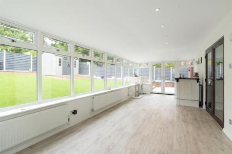 12 Ashborough Drive_17.jpg
