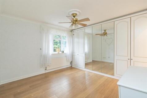 12 Ashborough Drive_4.jpg