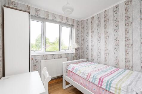 2 Oakland Close_12.jpg