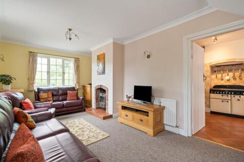 84 Aylesbury Road_6.jpg