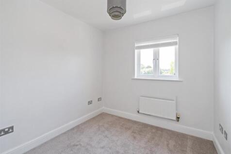Apartment 12, Ellsworth House, Woodshires Road, So