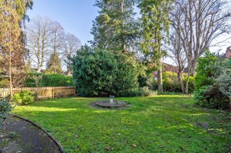 532 Warwick Road_10.jpg