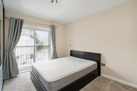 Apartment 26 Kensington Court,, 5C Highfield Road 