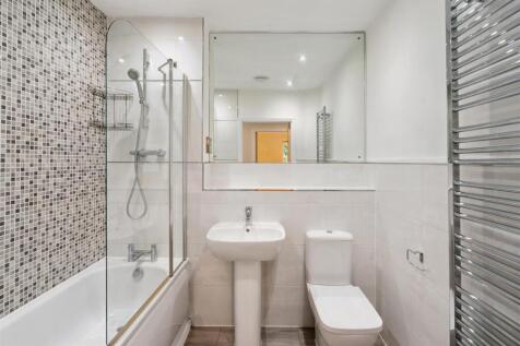 Apartment 26 Kensington Court,, 5C Highfield Road 