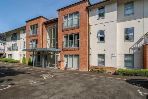 Flat 26 Kensington Court_2.jpg