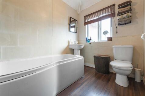 15 Meadow Grove, Solihull, B92 7JD_0251.jpg