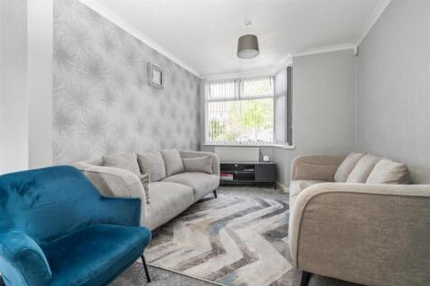 1A Thornby Avenue_5.jpg