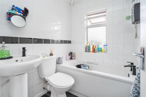 1A Thornby Avenue_8.jpg