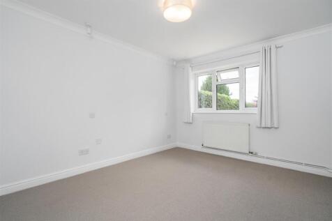 64 Sandgate Road_10.jpg