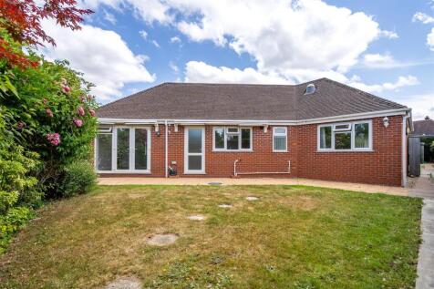 64 Sandgate Road_22.jpg
