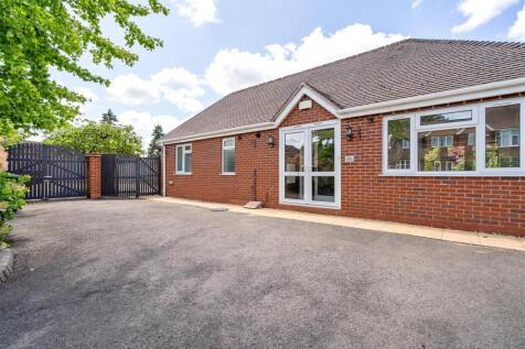 64 Sandgate Road_3.jpg