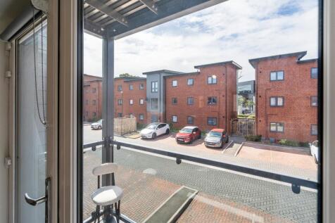 66 Newman Square_8.jpg