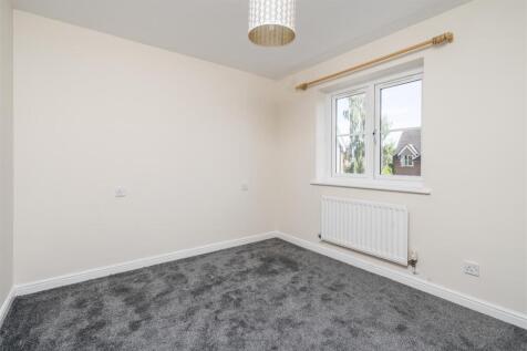 27 Shelfield Close, Hockley Heath_11.jpg