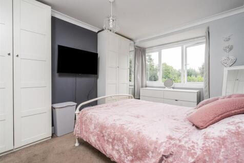 57 Greyford Crescent Solihull_11.jpg