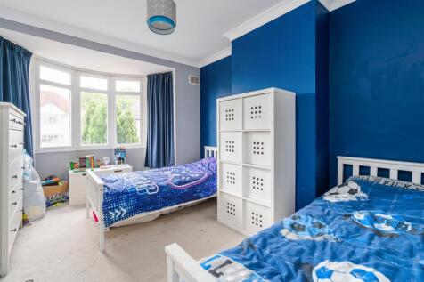 57 Greyford Crescent Solihull_9.jpg