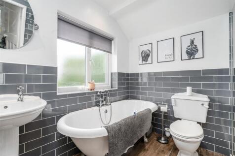 57 Greyford Crescent Solihull_10.jpg