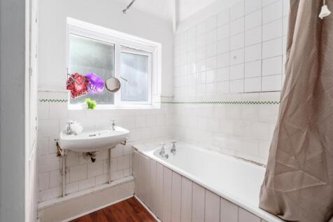 73 Woodford Green Road_3.jpg