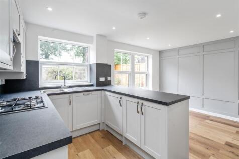 7 Barwell Close_15.jpg