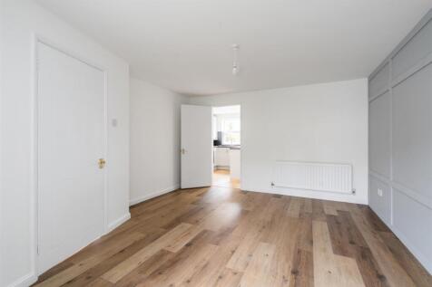 7 Barwell Close_10.jpg