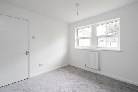 7 Barwell Close_3.jpg