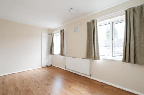 21 Lawnswood Avenue_10.jpg