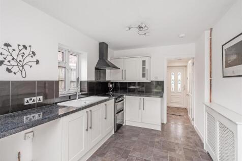 10 Burford Close-10_lo.jpg