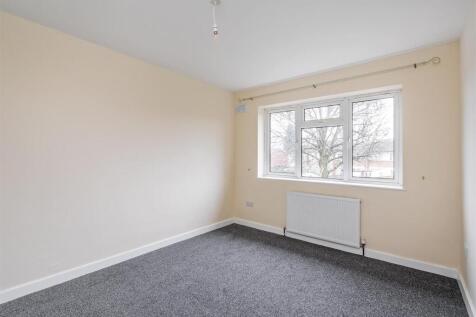 10 Burford Close-14_lo.jpg
