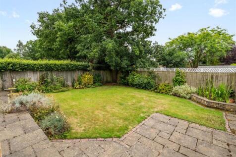 81 Mill Lane_17.jpg