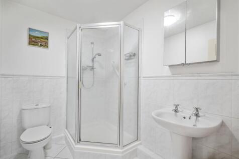 81 Mill Lane_8.jpg