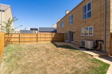 36 Sivewright Way, Cirencester_17.jpg