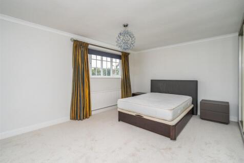 11 Beaconsfield Close-10_lo.jpg