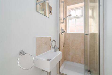 11 Beaconsfield Close-6_lo.jpg