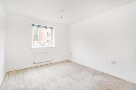 69 Newman Square_1.jpg
