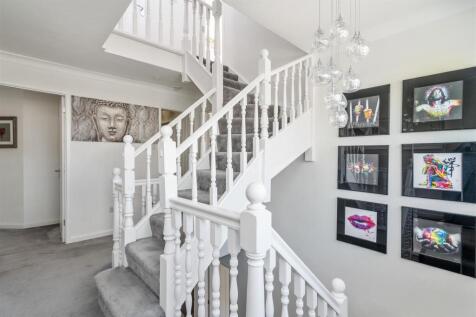62 Aylesbury Road_19.jpg