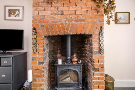 42 Castle Lane_5.jpg
