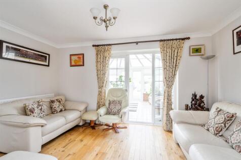 6 Stapenhall Road_6.jpg