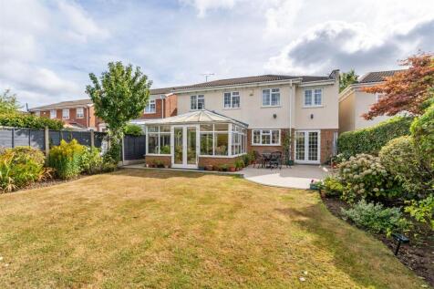 6 Stapenhall Road_23.jpg