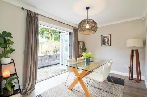 19 Chelveston Crescent_15.jpg