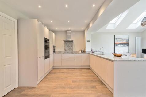 19 Chelveston Crescent_9.jpg