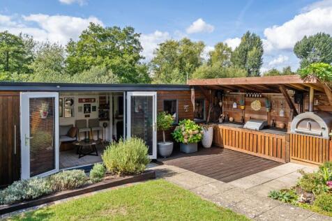 60 Eden Road_29.jpg