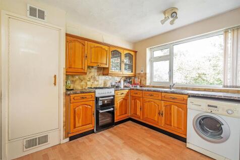 6 Keresley Close_1.jpg