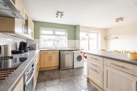 7 Sussex Road_8.jpg