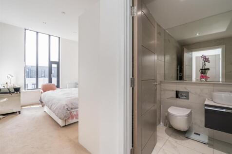 Apt 179 The Broad Oaks_9.jpg
