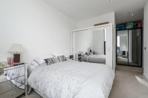 Apt 179 The Broad Oaks_10.jpg